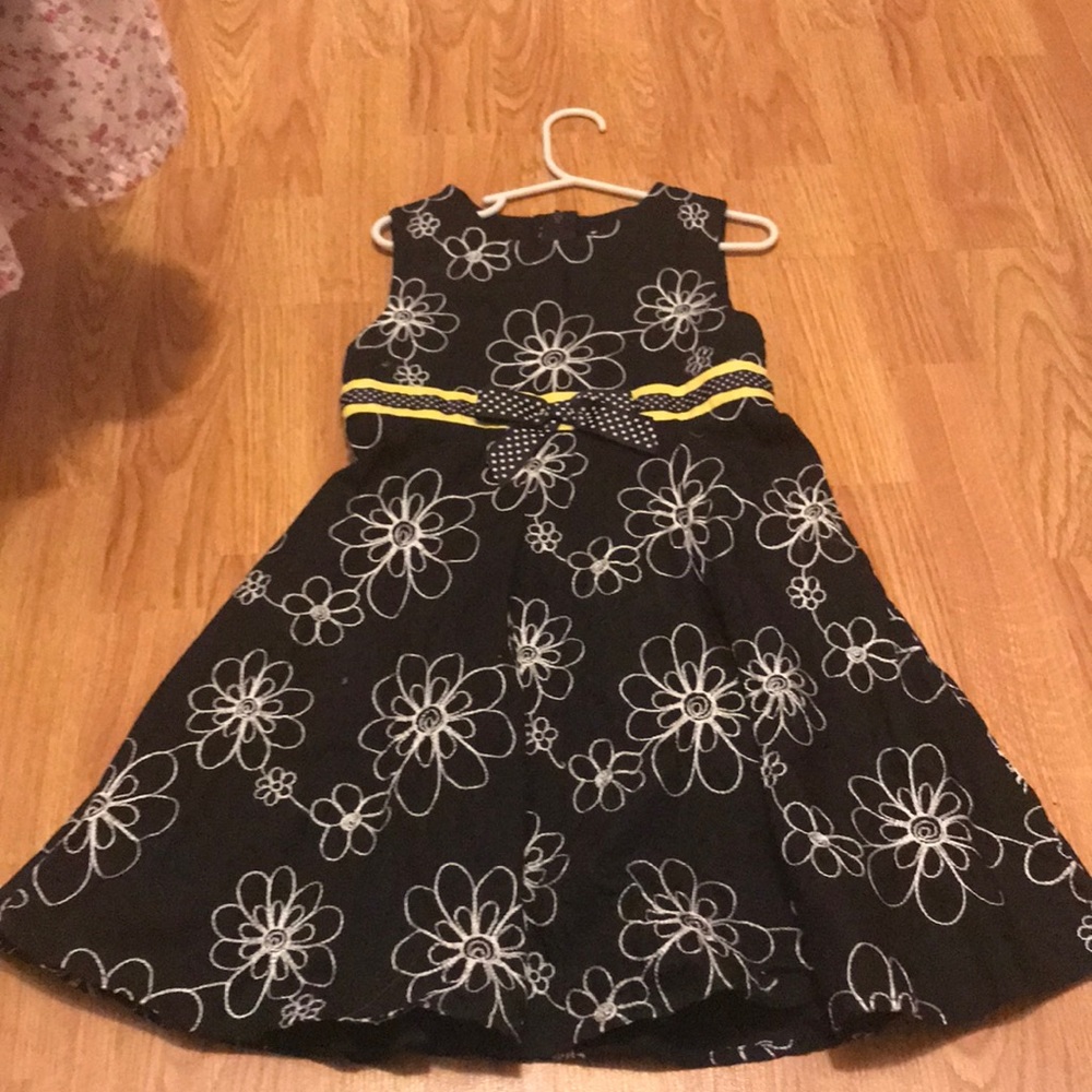 Sz 6 girls classy floral dress cotton charming